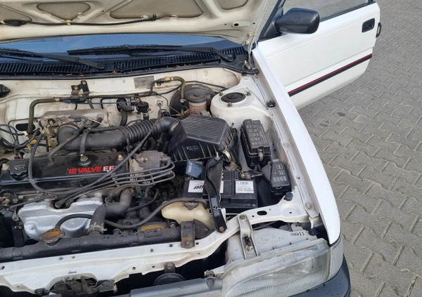 Toyota Corolla cena 24900 przebieg: 80000, rok produkcji 1991 z Gdynia małe 497